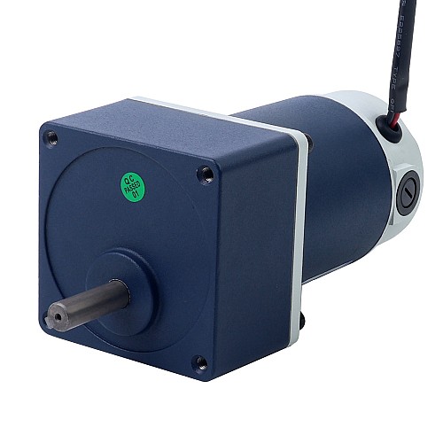 Fırçalanmış 24V 40W 0,19Nm (26,91oz.in) 999RPM 3:1 Düz Şanzımanlı DC Dişli Motoru