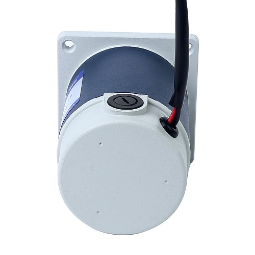 Fırçalanmış 12V 40W 1,28Nm (181,26oz.in) 150RPM 20:1 Düz Şanzımanlı DC Dişli Motoru