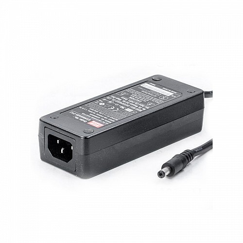 GSM60A05-P1J MEANWELL 30W 5VDC 6A 115/230VAC AC-DC Güvenilir Yeşil Tıbbi Adaptör