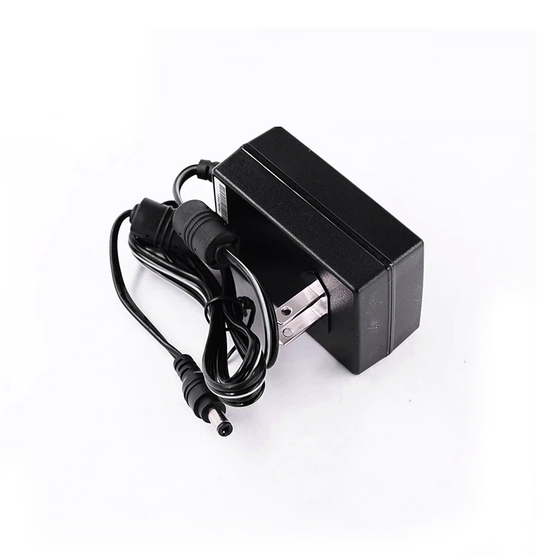 GST36U24-P1J MEANWELL 36W 24VDC 1.5A 115/230VAC AC-DC Güvenilir Yeşil Endüstriyel Adaptör