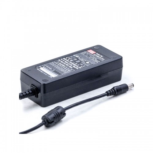 GST40A15-P1J MEANWELL 40W 15VDC 2.67A 115/230VAC AC-DC Güvenilir Yeşil Endüstriyel Adaptör