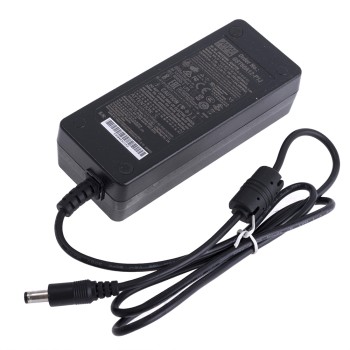 CN Satışta - GST60A12-P1J MEANWELL 60W 12VDC 5A 115/230VAC AC-DC Güvenilir Yeşil Endüstriyel Adaptör