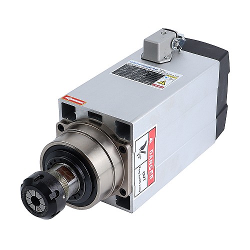 Kare Mil Motoru Hava Soğutmalı 380V 4.5KW 18000RPM 300Hz ER32 Pens CNC Makinesi Kare Mil Motoru Hava Soğutmalı 380V 4.5KW 18000RPM 300Hz ER32 Pens CNC Makinesi