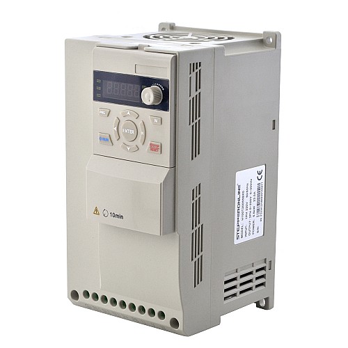 H100 Serisi VFD 7.5HP 5.5KW 23A Üç Fazlı 220V Değişken Frekanslı Sürücü